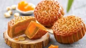 Cách làm bánh Trung thu bằng khuôn lò xo