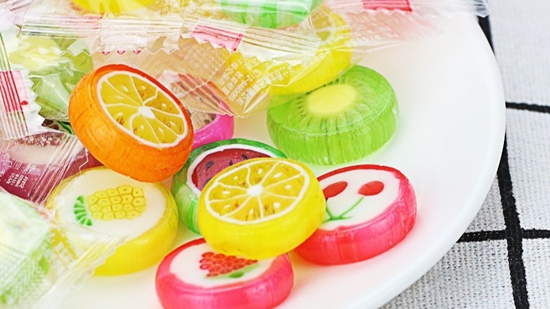 Cách làm kẹo cứng nhiều màu sắc tại nhà